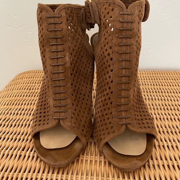 Authentic Louis Vuitton Suede Brown Heels - Picture 2 of 7